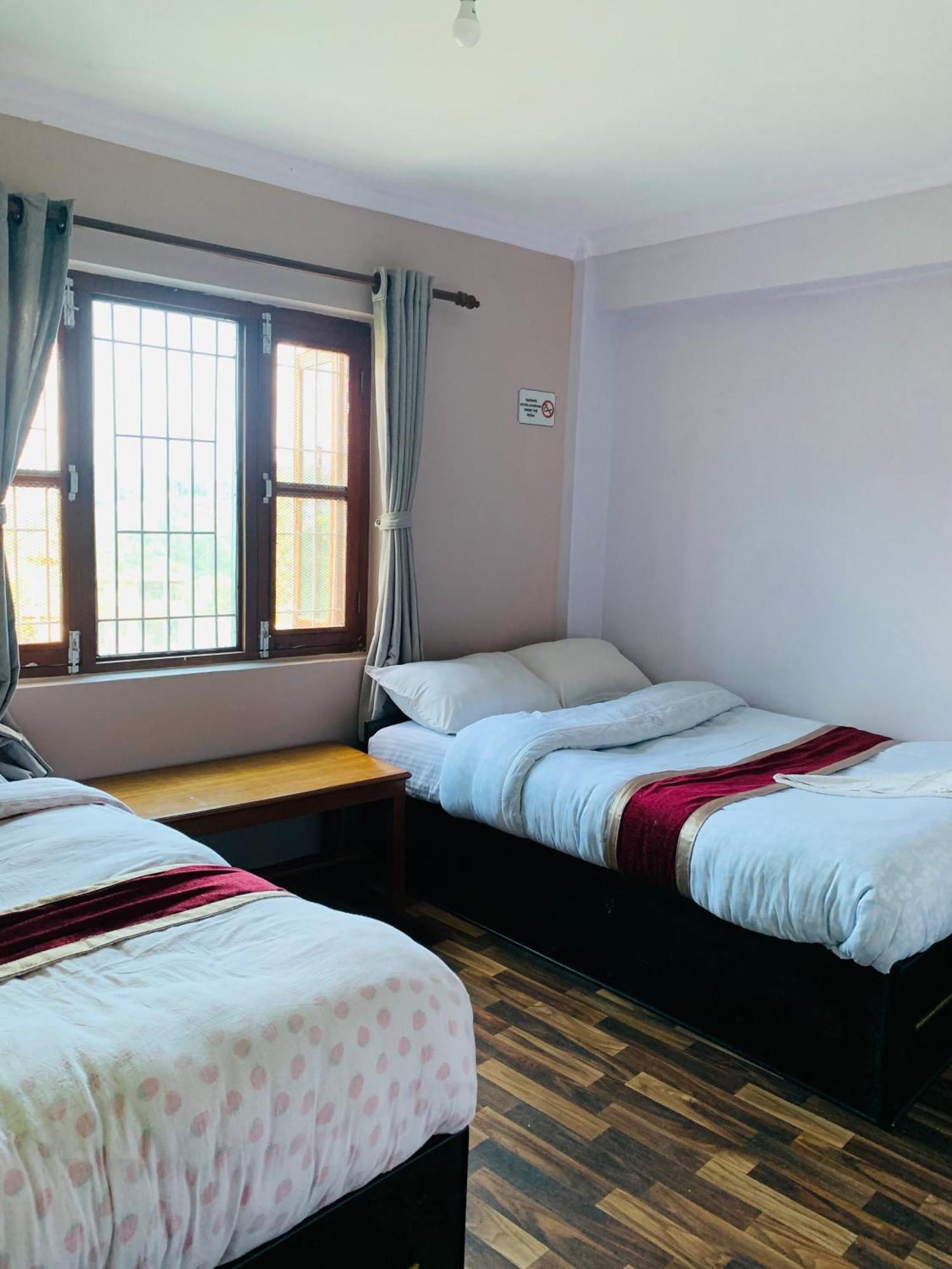 Bandipur Samira Homestay & Mountain View Restaurant Exterior foto